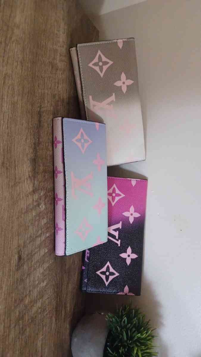 wallets - Buffalo, New York