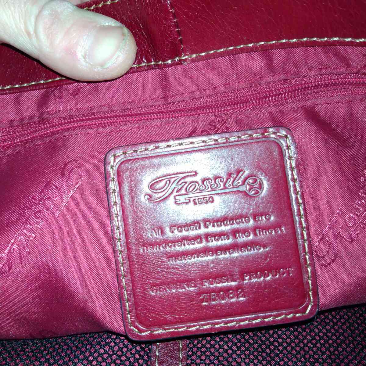 fossil genuine leather burgundy hand bag - Danville, Kentucky - FleaMarketBay