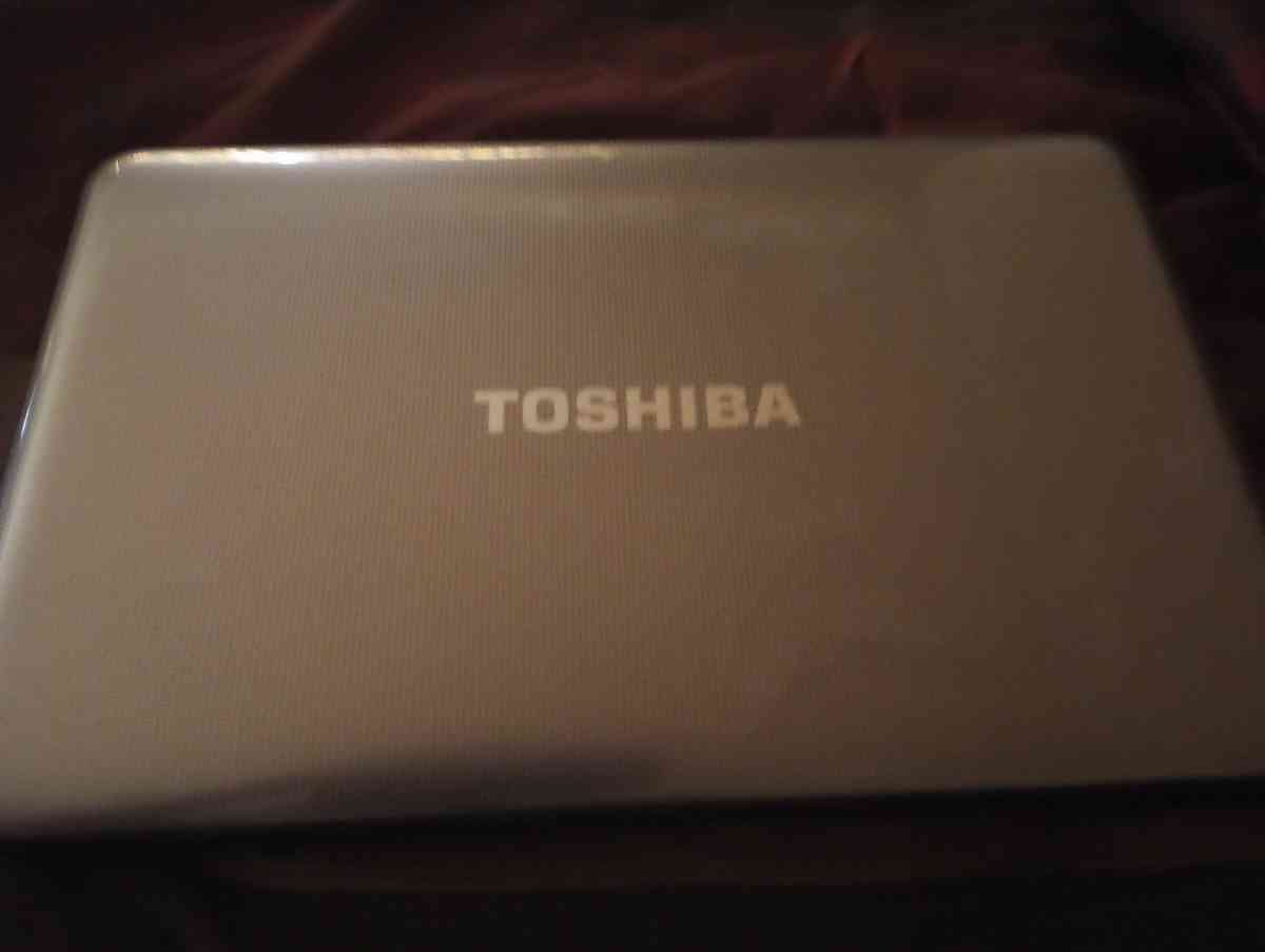 Toshiba Satellite L855DS5220 - Fort Worth, Texas - FleaMarketBay