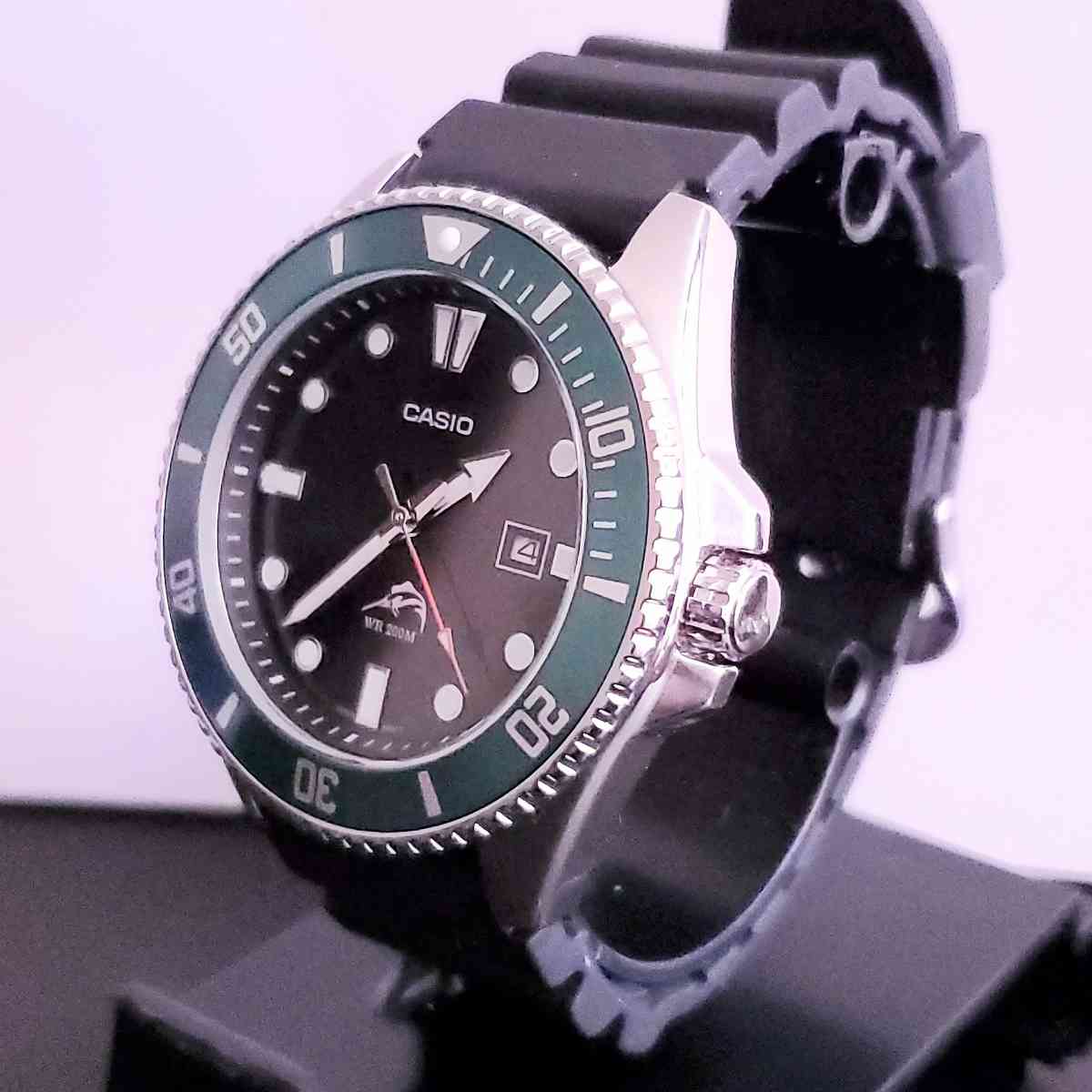 Mens Casio Watch Mdv106b1a3v 200 Meter Green Rotating Bezel - Lorain, Ohio - FleaMarketBay