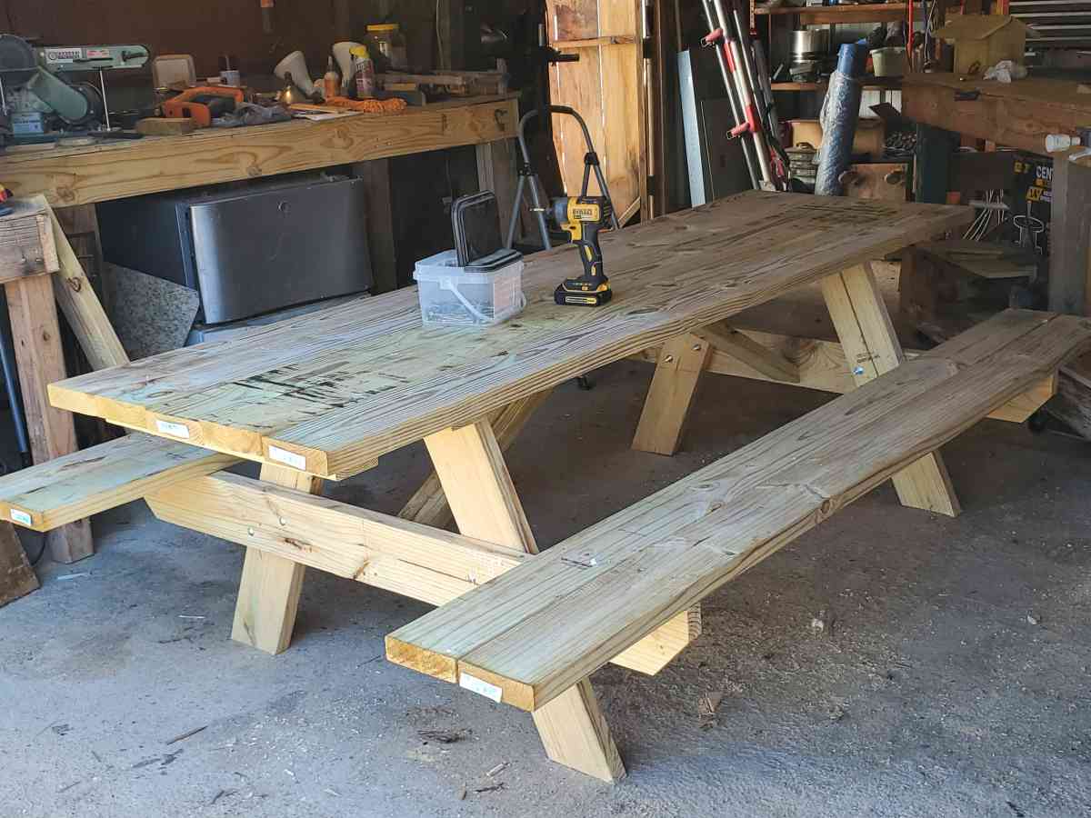 picnic table - Lake Charles, Louisiana - FleaMarketBay