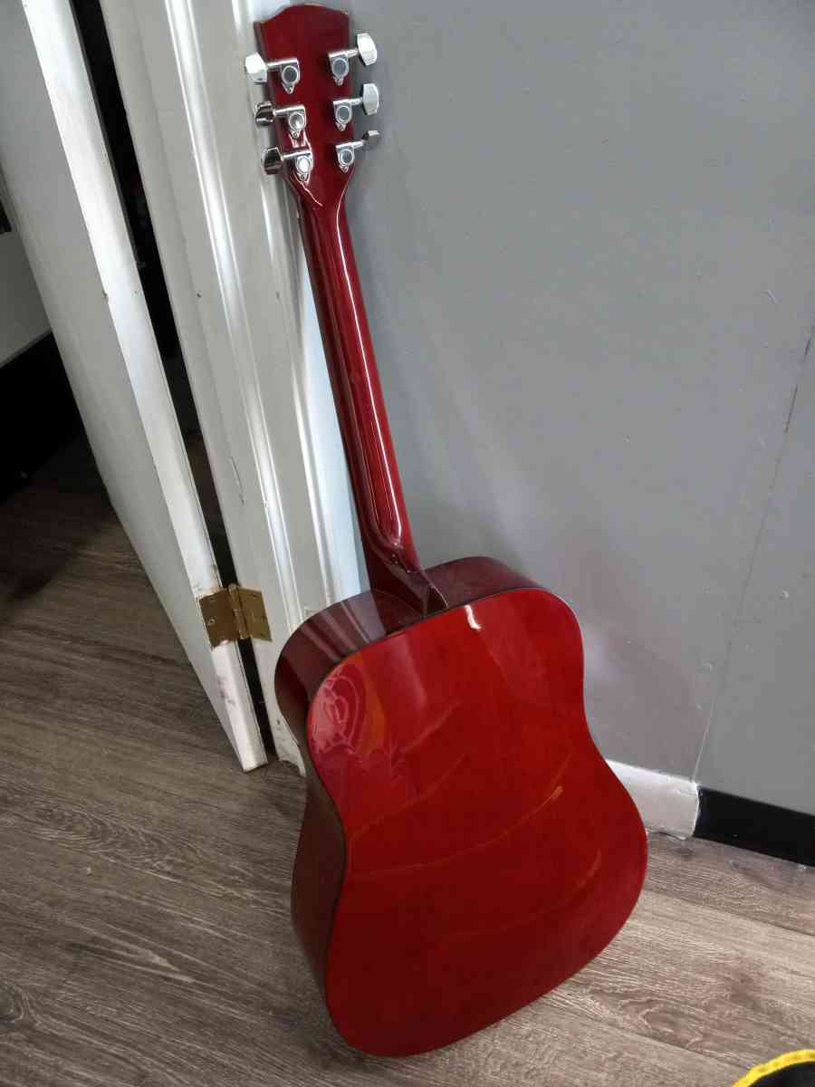 Guitar - Alicia, Arkansas - FleaMarketBay