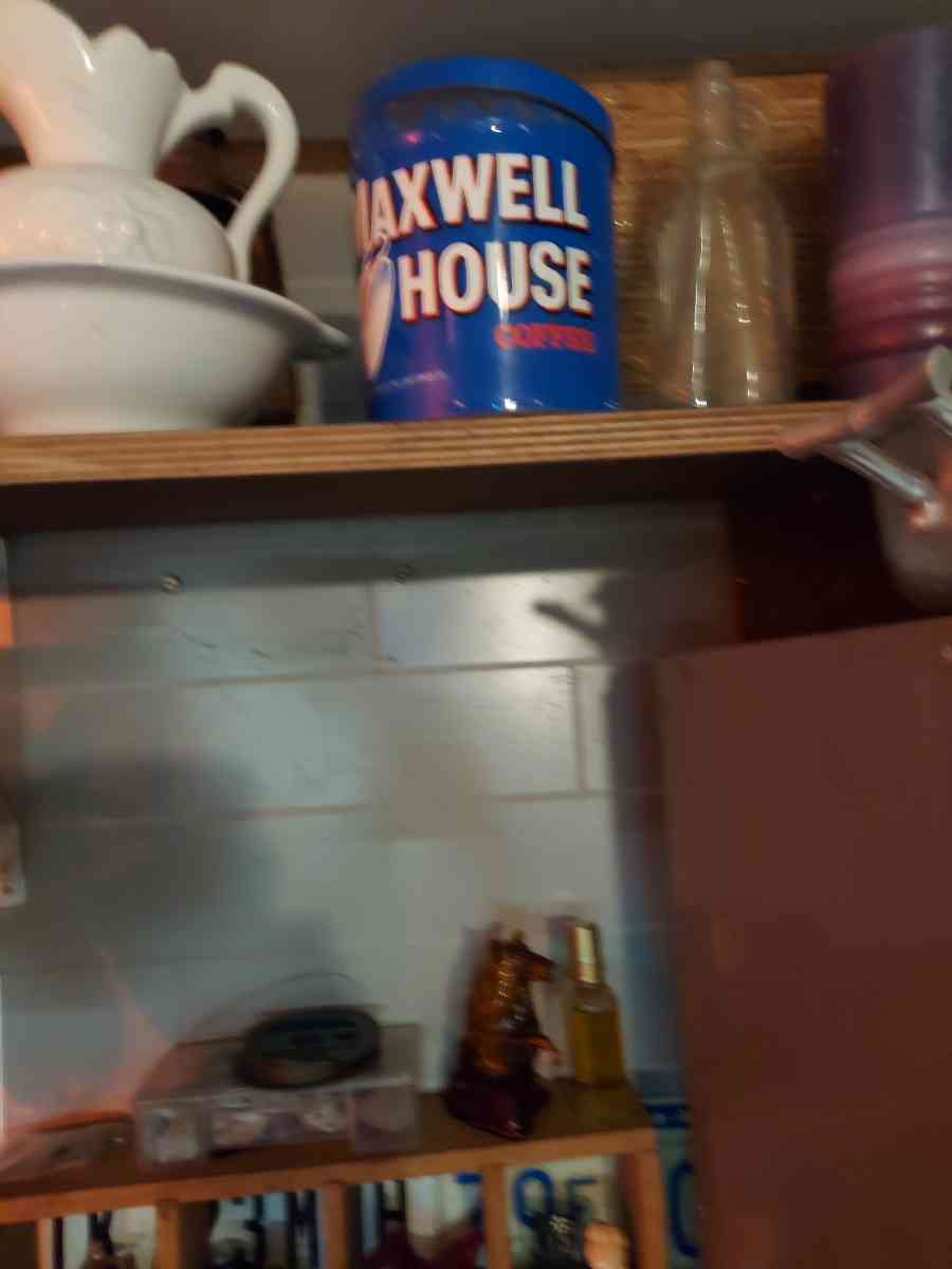 vintage coffee can - Frankfort, Indiana