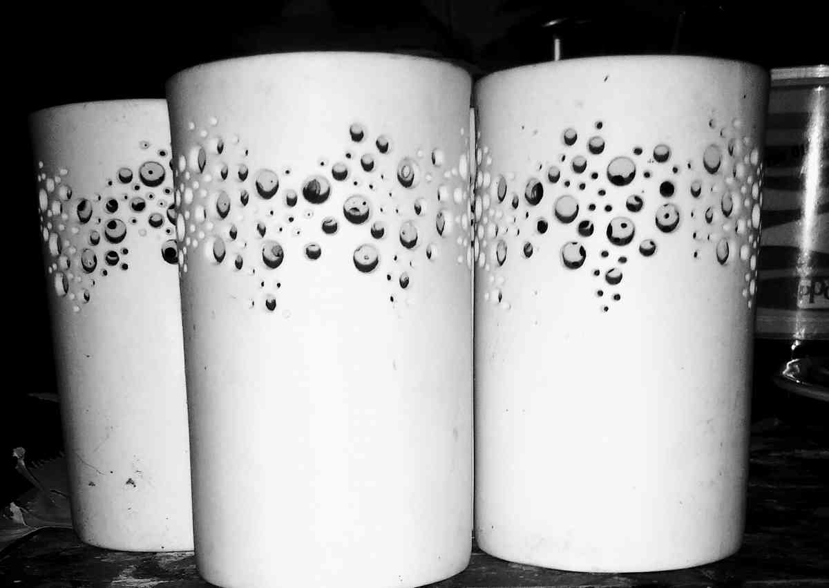 METAL WHITE CANDLE HOLDERS - Alliance, Ohio