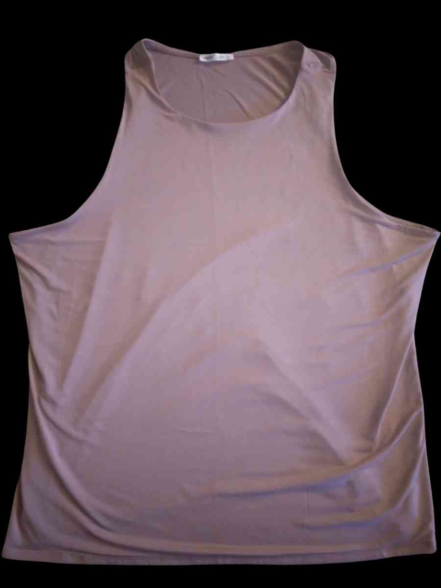 pink camisole sixe 2xl - Bowling Green, Ohio