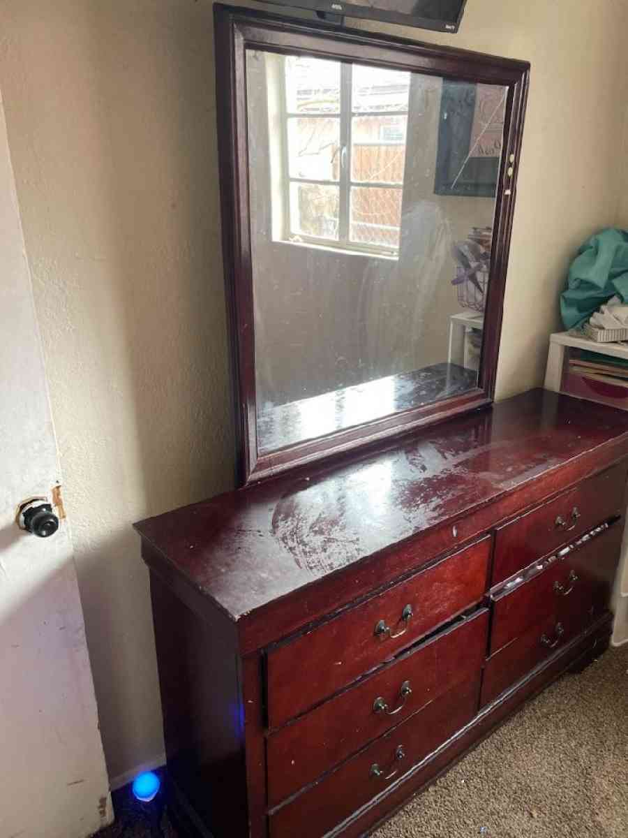 6 drawer dresser - El Paso, Texas