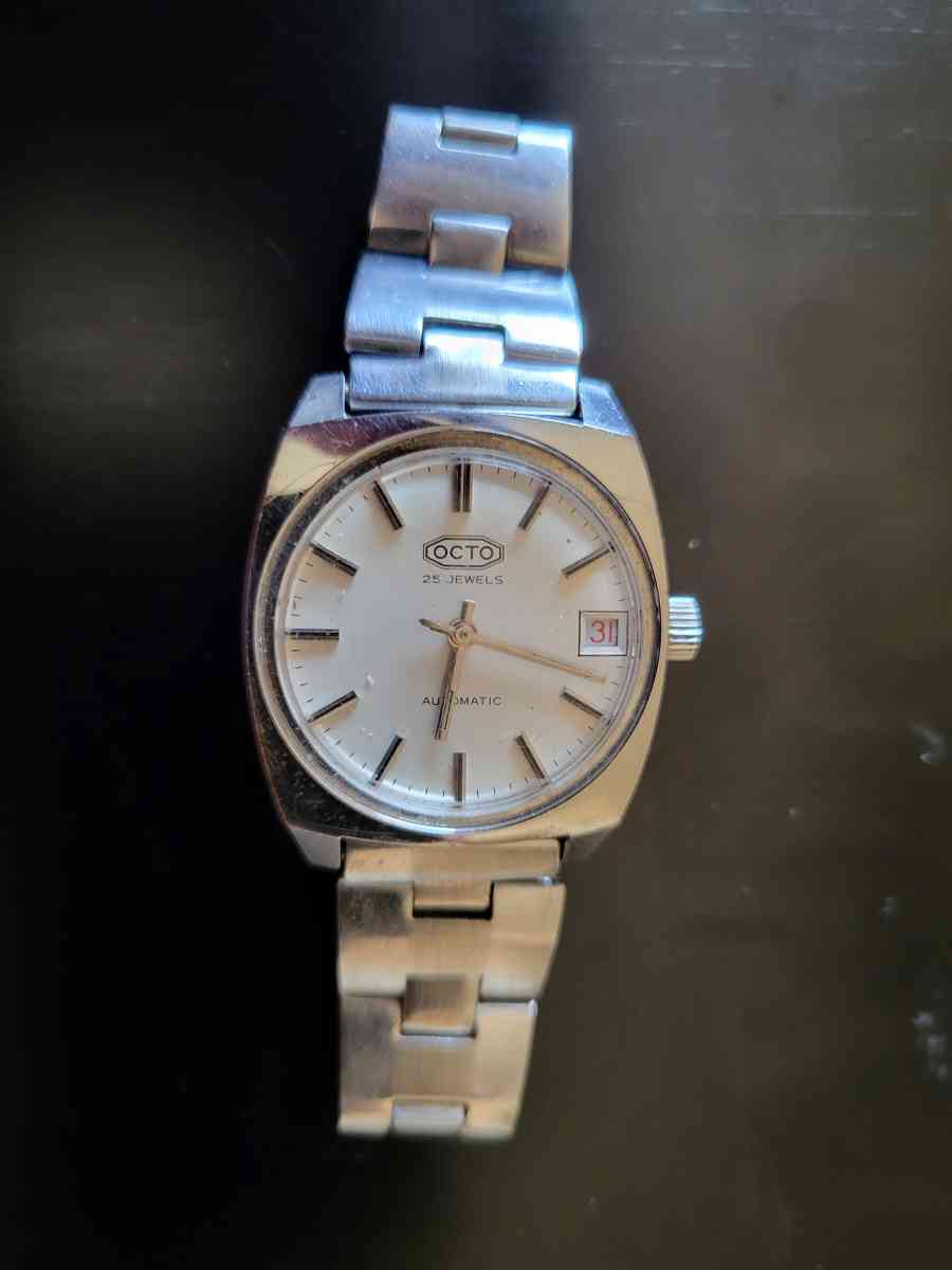 Octo 25 jewel watch - Fort Wayne, Indiana