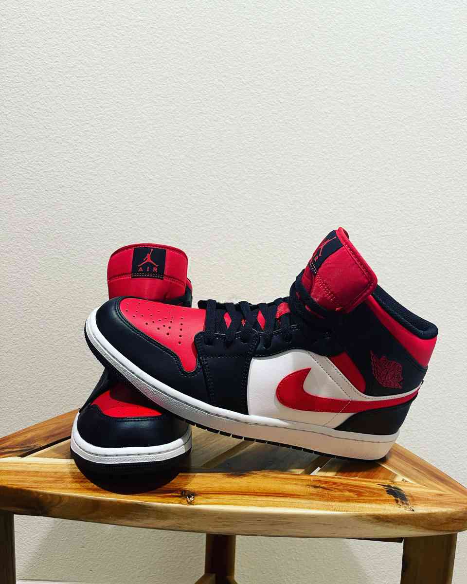 Air Jordan 1 Mid - San Diego, California