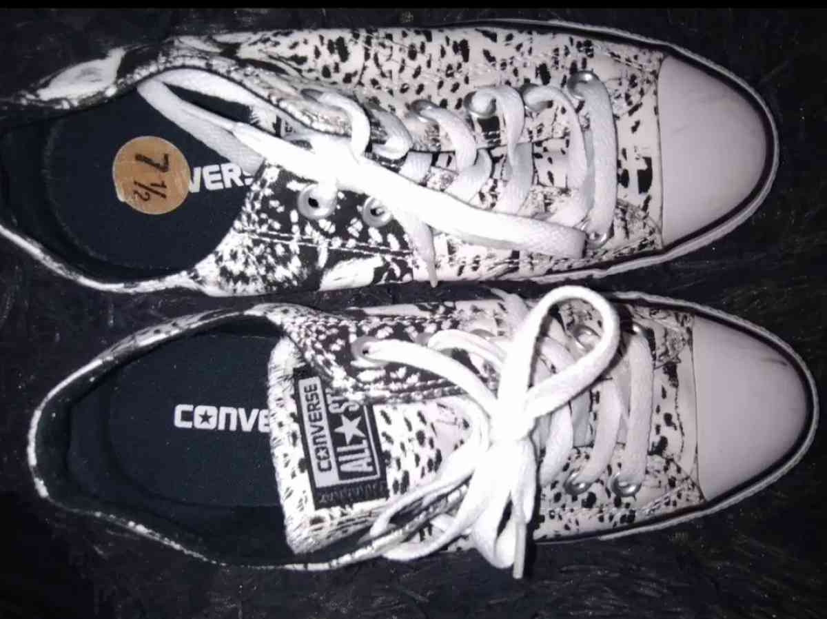all star converse shoes size 7 and a half - Anaheim, California - FleaMarketBay