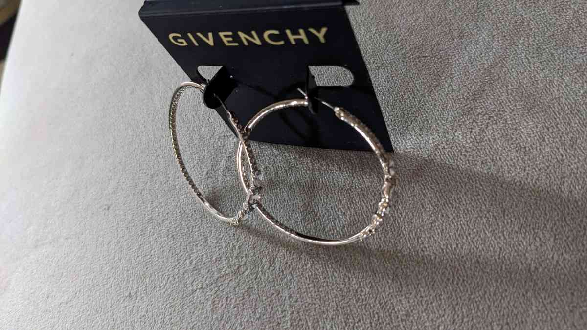 N WT Givenchy Earrings - New Castle, Delaware - FleaMarketBay