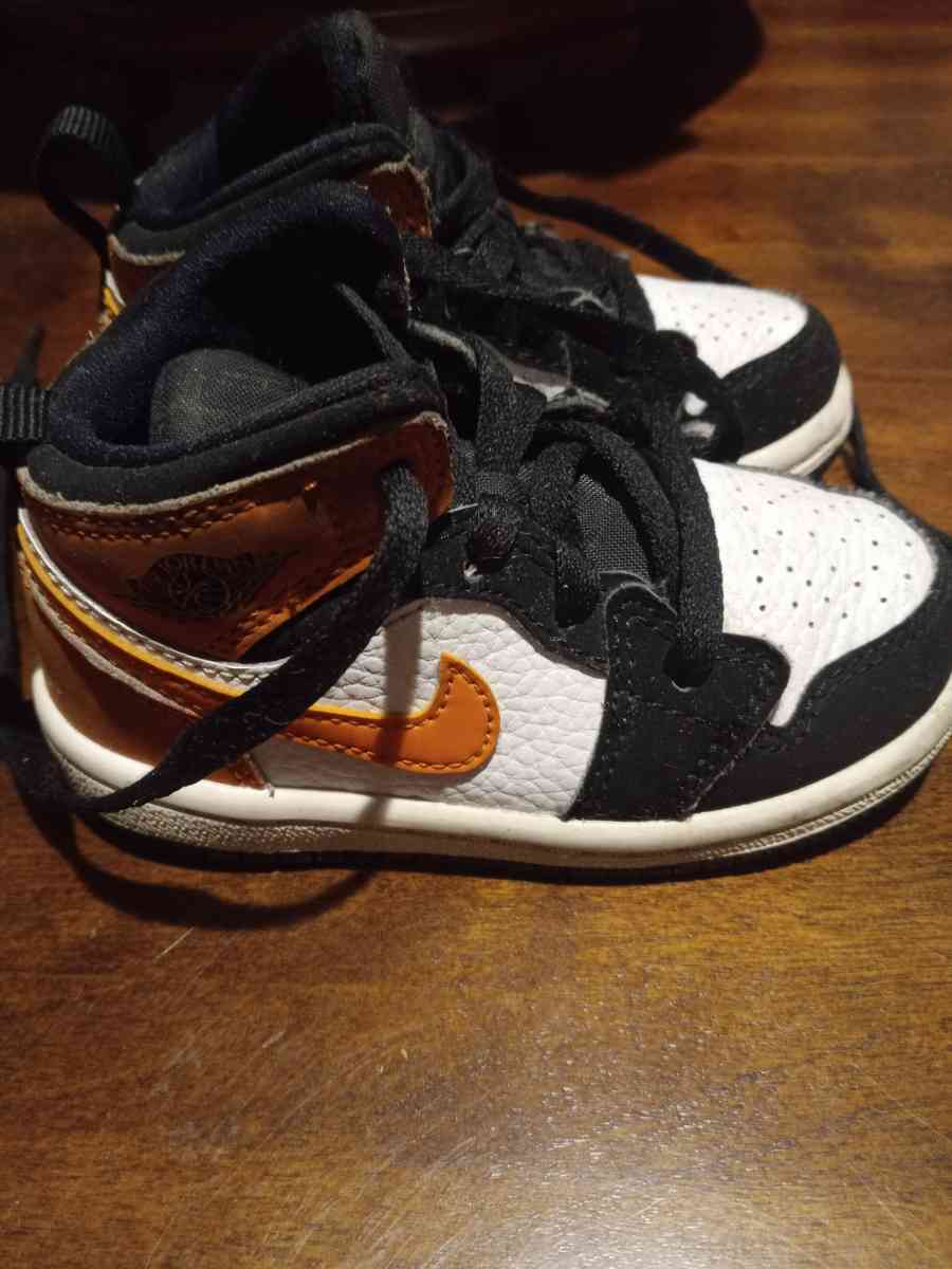 Nike boys shoes - Vine Grove, Kentucky - FleaMarketBay