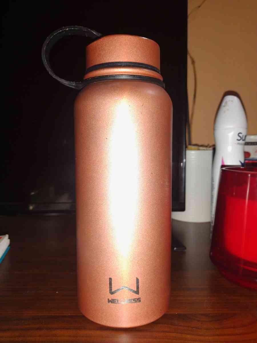 WELLNESS stainless steel hydroflask - Anaheim, California - FleaMarketBay