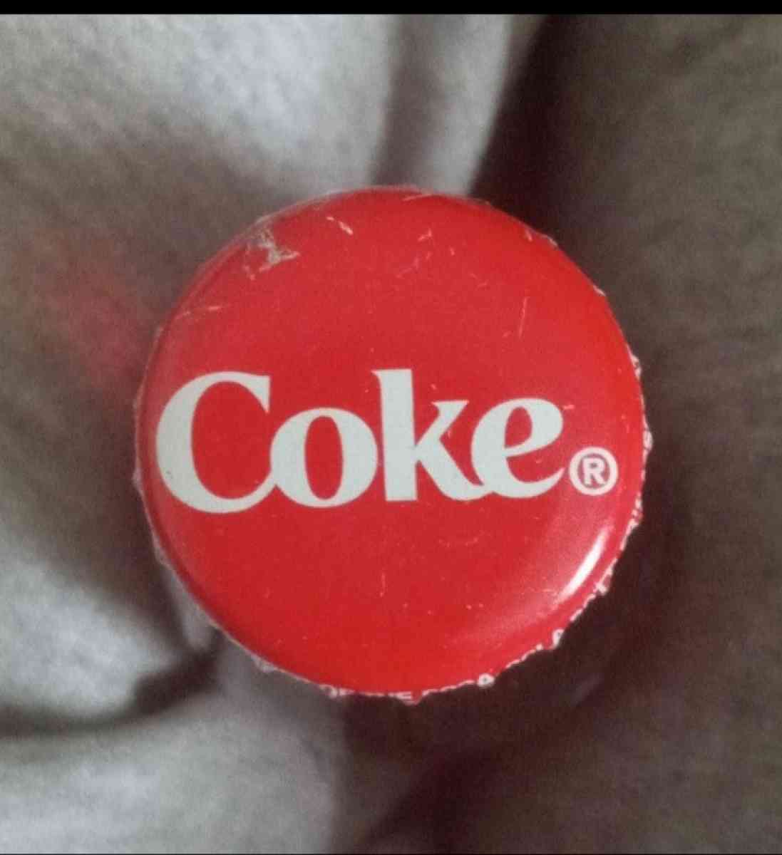 COCA COLA Holiday 2014 8fl Ounce Glass Bottle - Middletown, Ohio - FleaMarketBay