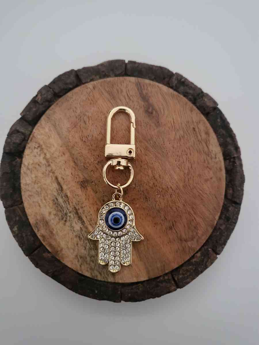 Evil eyes necklace  bracelet  and key ring - Boca Raton, Florida - FleaMarketBay