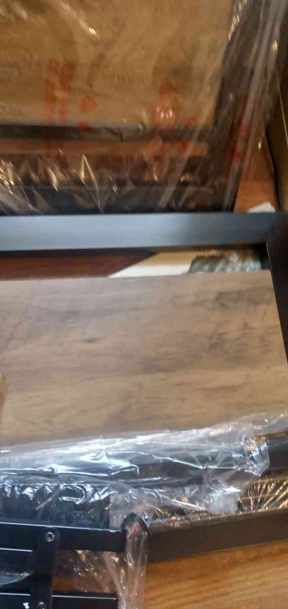 queen bed frame - Decatur, Georgia - FleaMarketBay