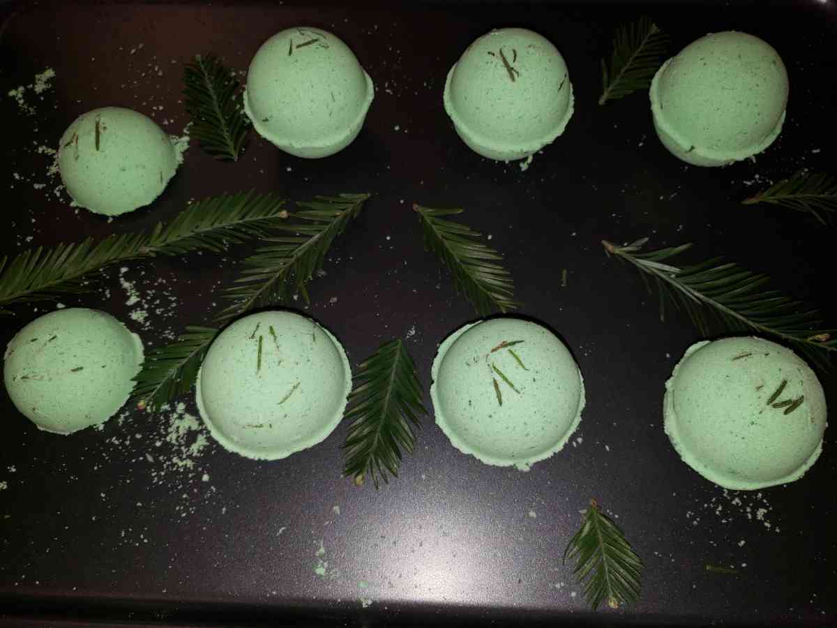 Holiday Bath bombs - Carmichael, California - FleaMarketBay