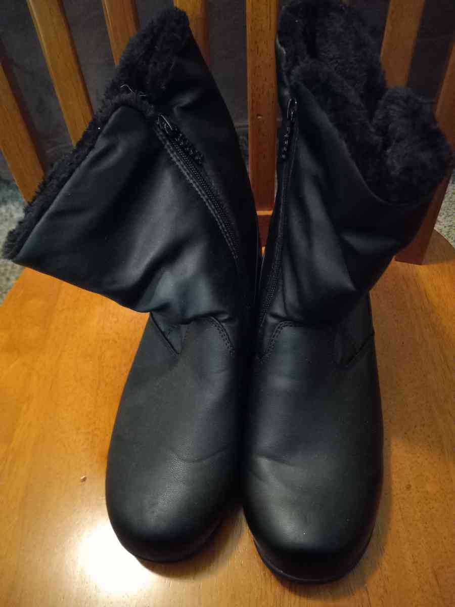 winter Boots - Waleska, Georgia - FleaMarketBay