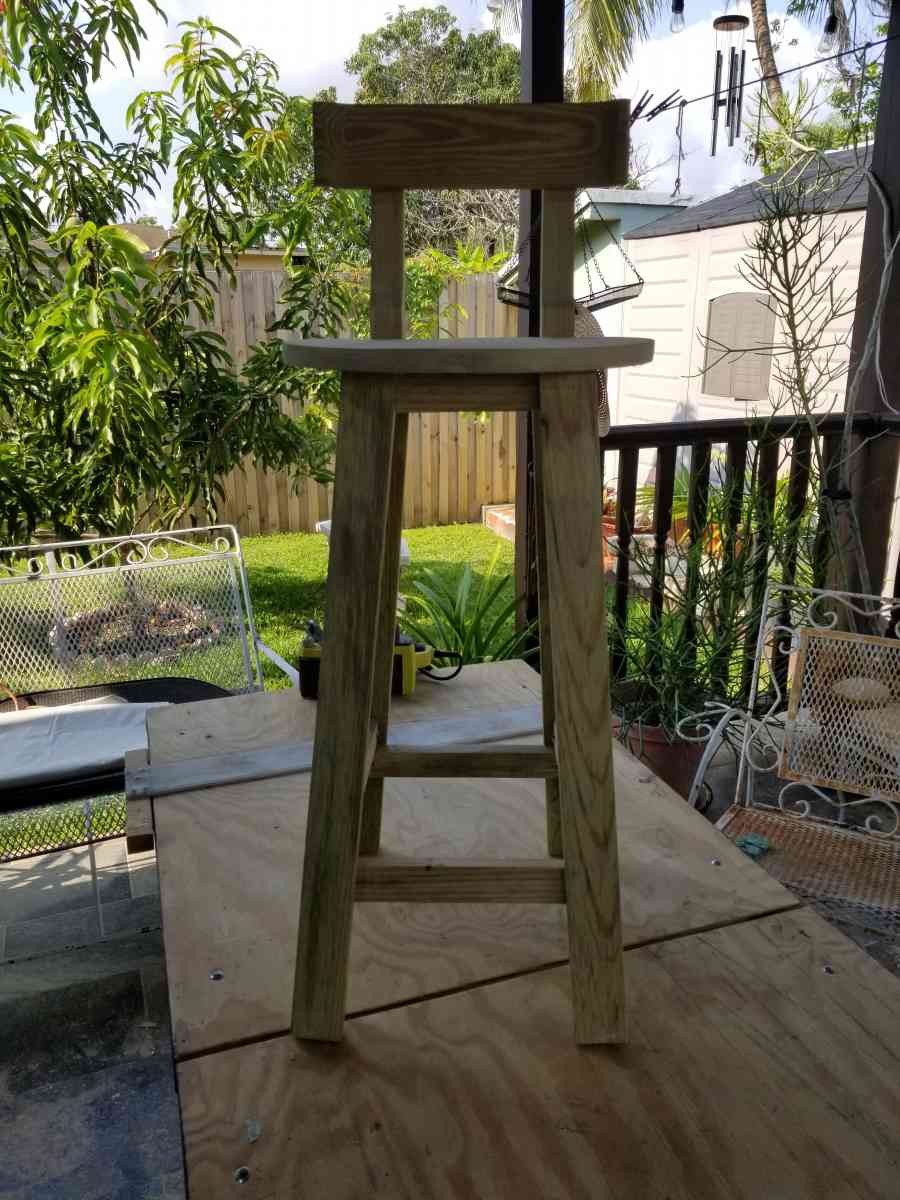 2 BANQUETAS DE MADERA - Miami, Florida - FleaMarketBay