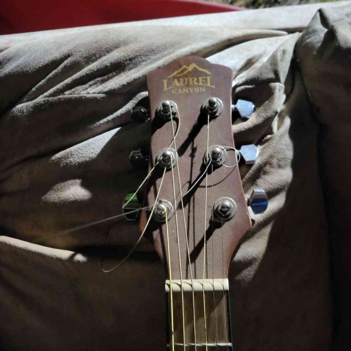 guitar - Anderson, South Carolina - FleaMarketBay