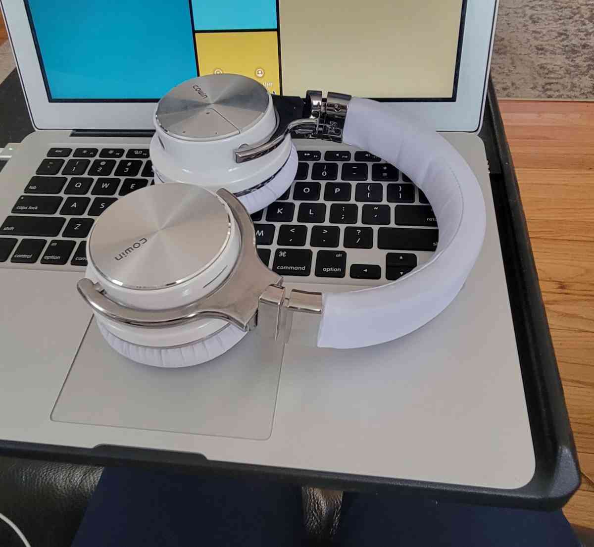 Cowin E7 Headphones - Englewood, New Jersey