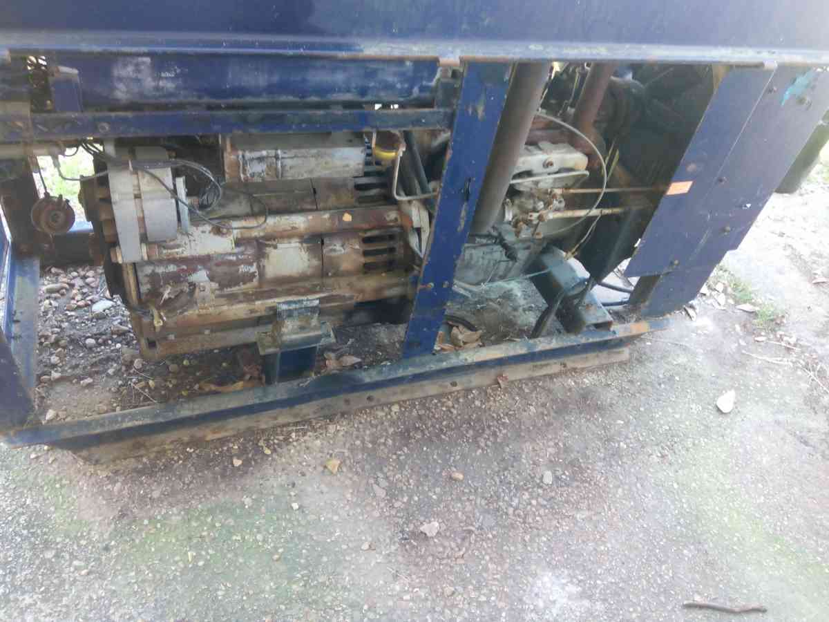 Big 20 Miller welder Gas engine runs and welds good - Brookhaven, Mississippi - FleaMarketBay