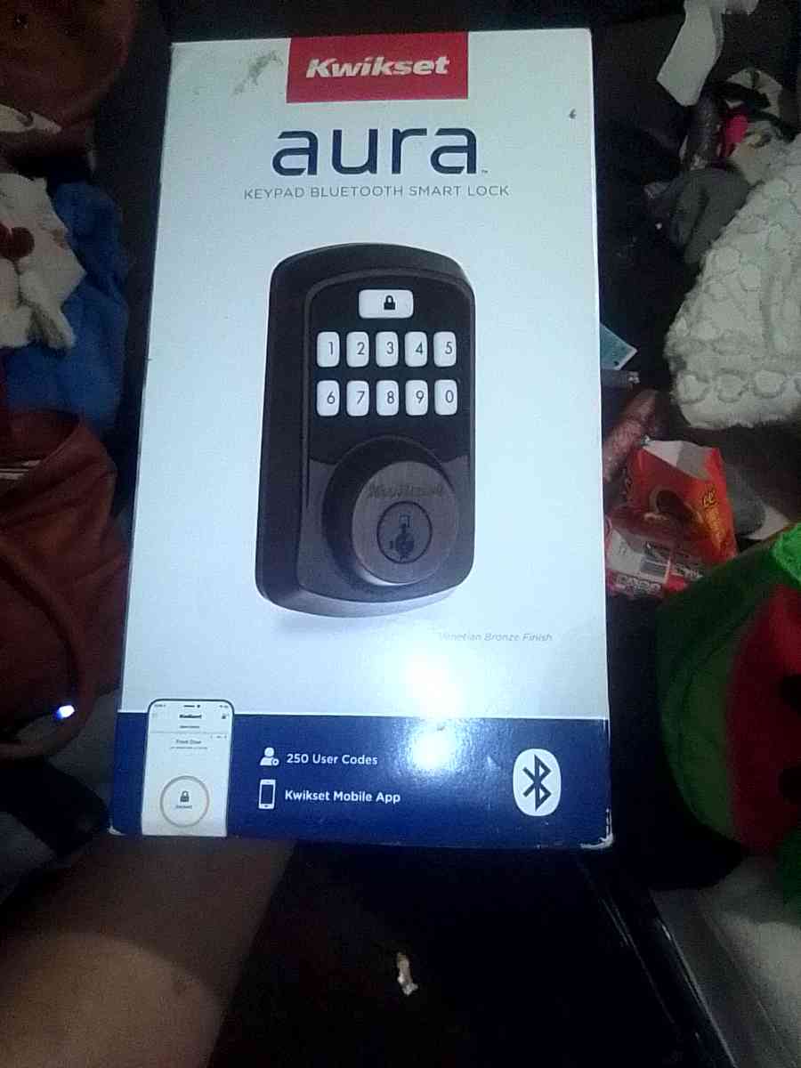 aura key pad Bluetooth smart  lock - Lancaster, California - FleaMarketBay