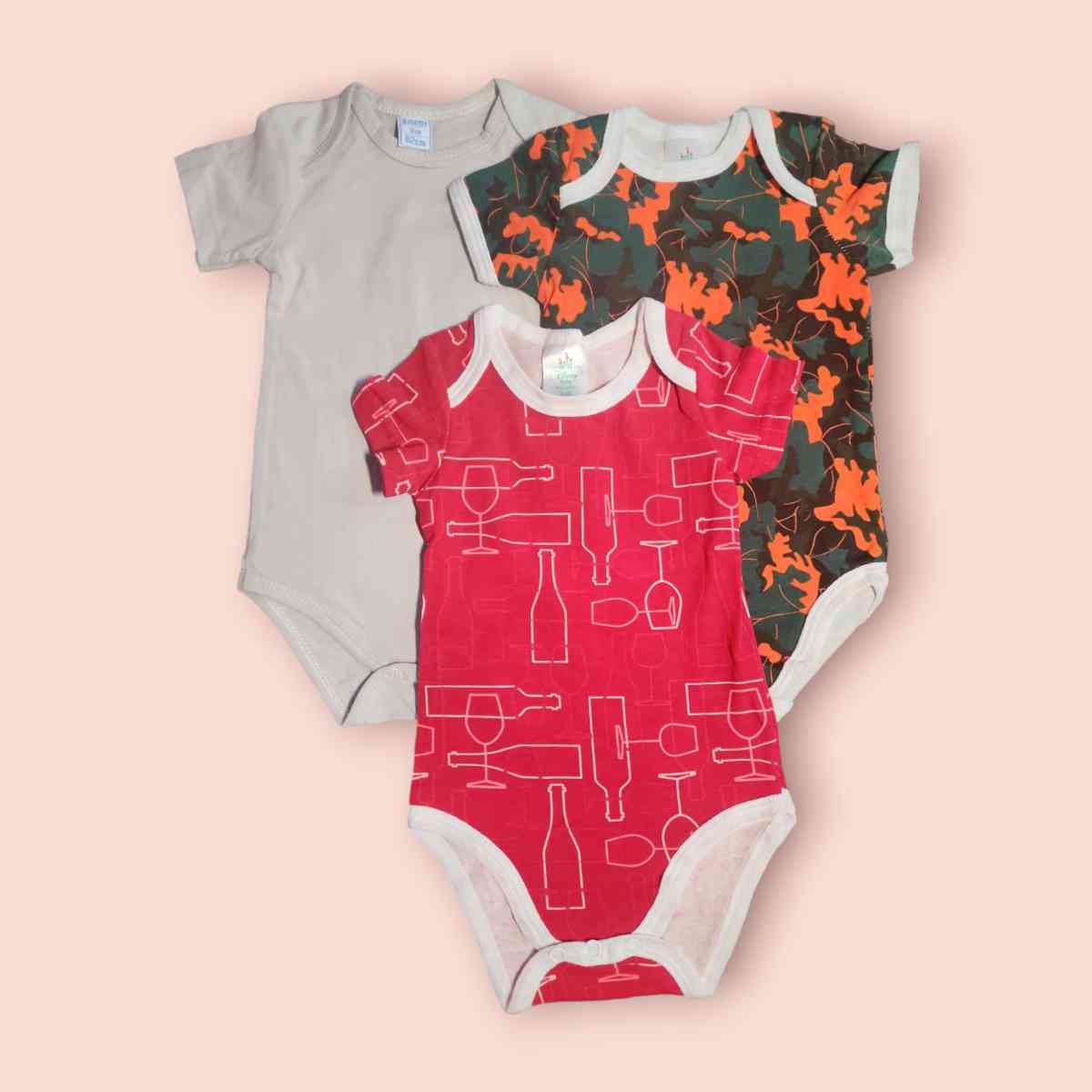 Random Brand New Onesies short sleeve 3pack - Derby, Connecticut - FleaMarketBay
