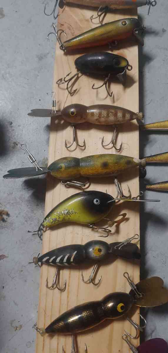 vintage fishing lures - Hernando, Florida - FleaMarketBay