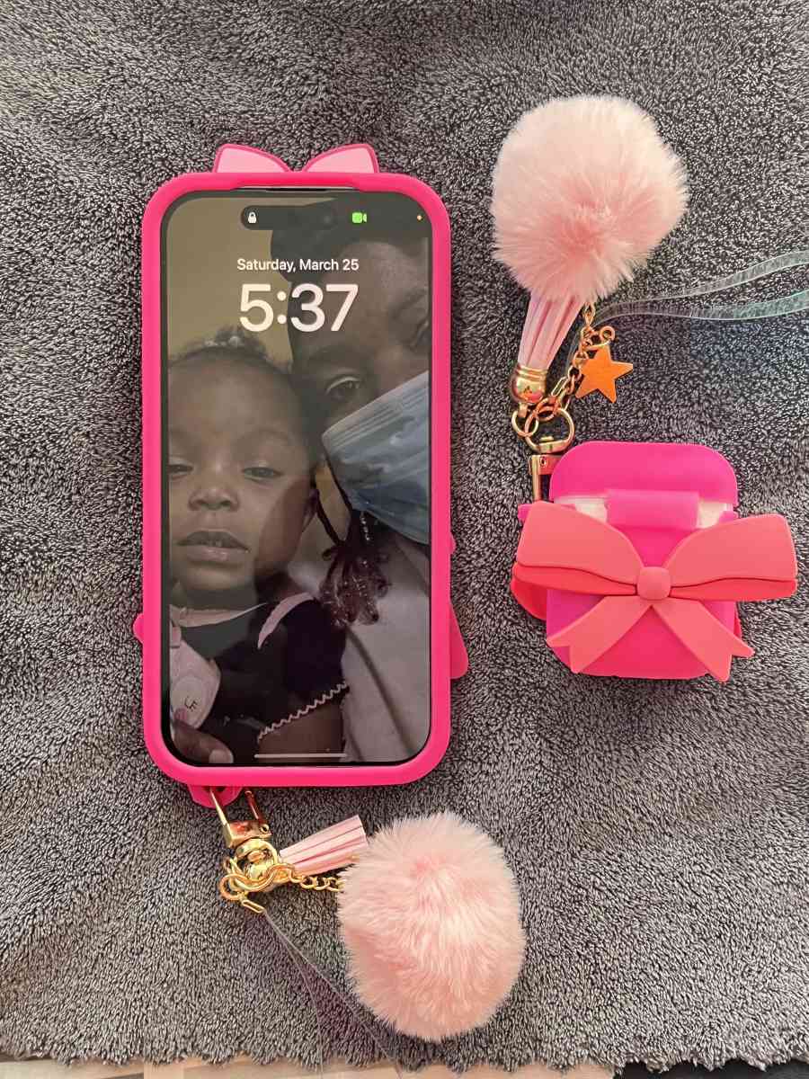 iPhone cases set - Greensboro, North Carolina - FleaMarketBay