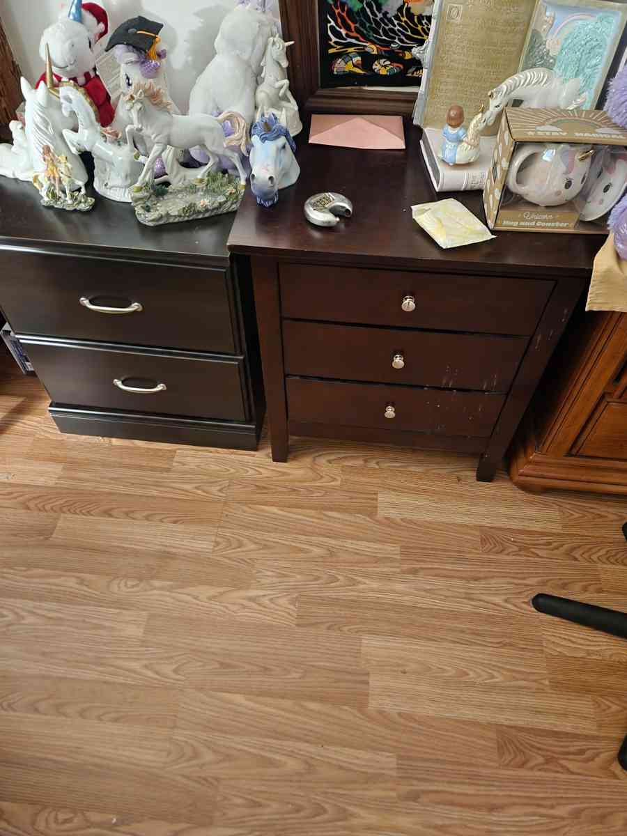 night stands and side table - New Ipswich, New Hampshire - FleaMarketBay