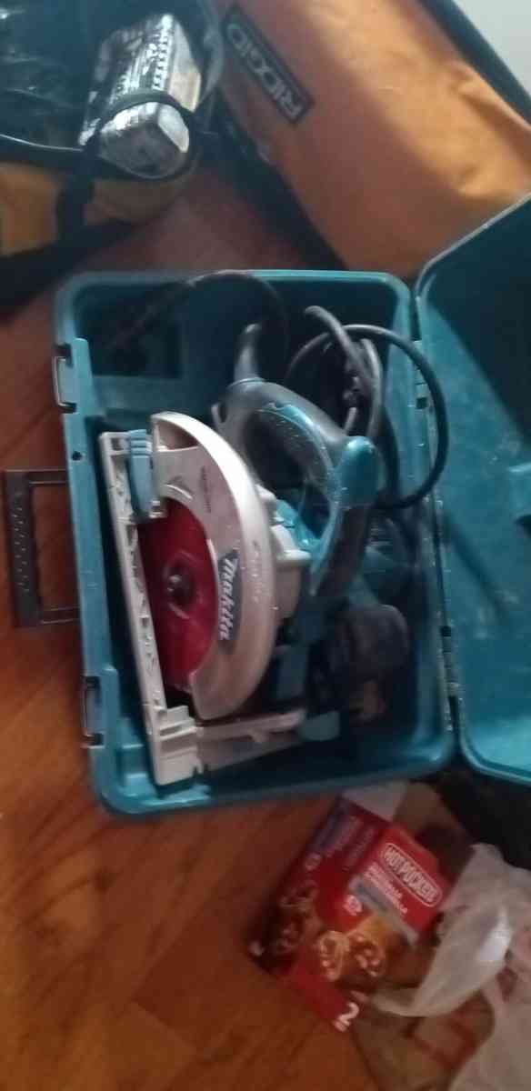 rigid skill saw Makita circular saw and bosh mini lazer - Alexandria, Virginia - FleaMarketBay