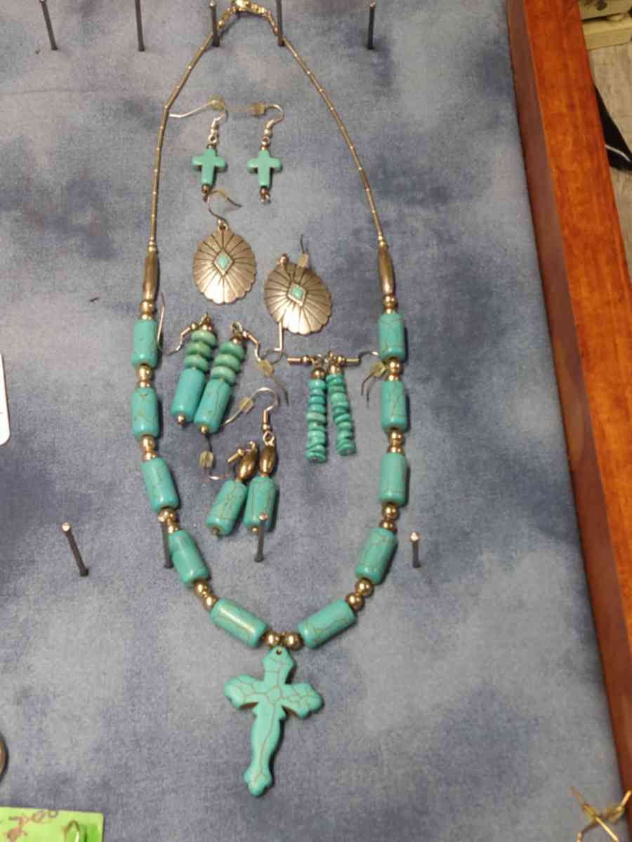 JEWELRY - Belen, New Mexico