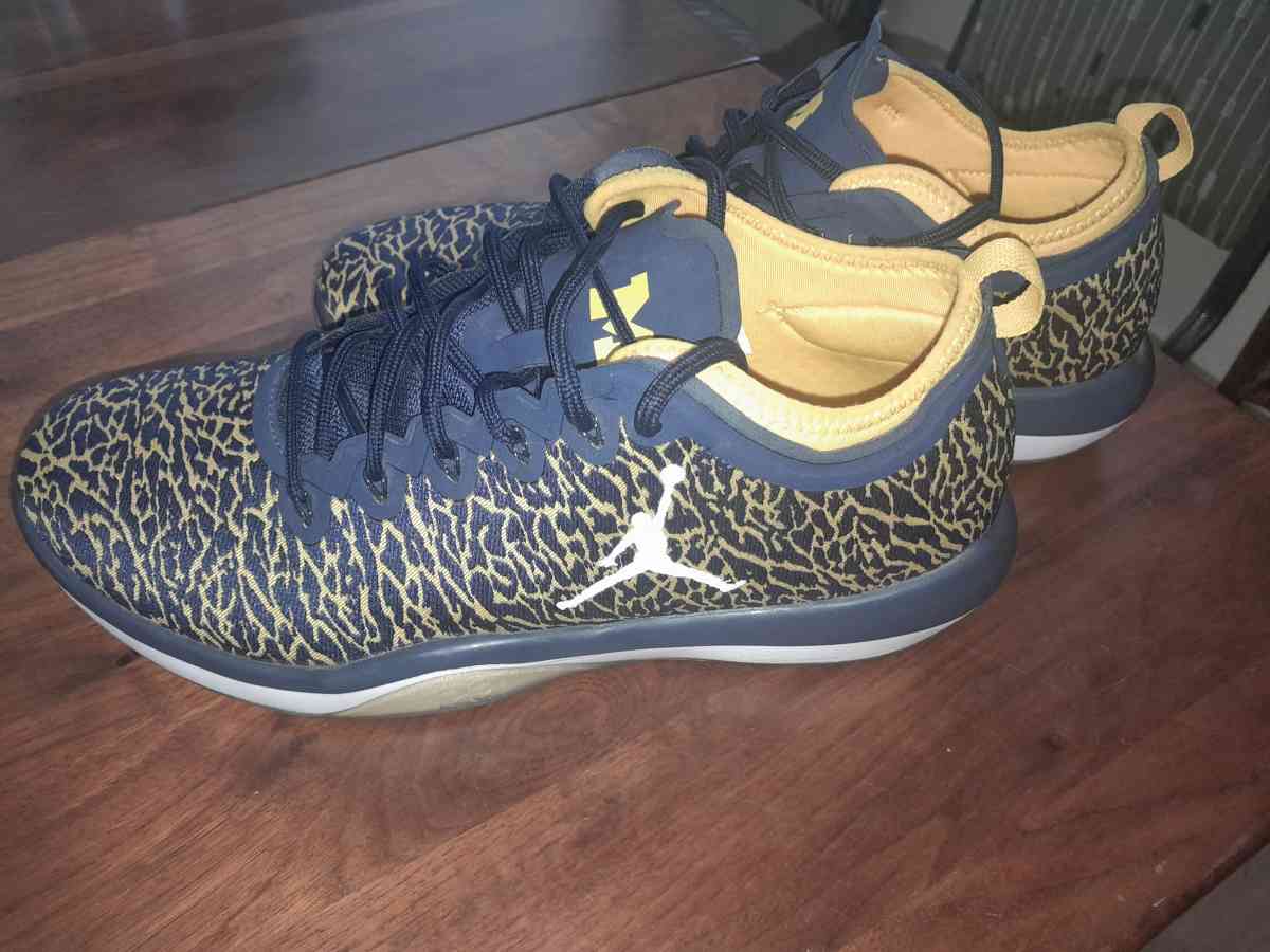 Jordans - Port Orange, Florida - FleaMarketBay