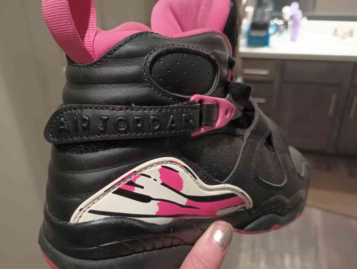 womens Jordan retro 8 shoes Size 5 and half - Mcallen, Texas - FleaMarketBay