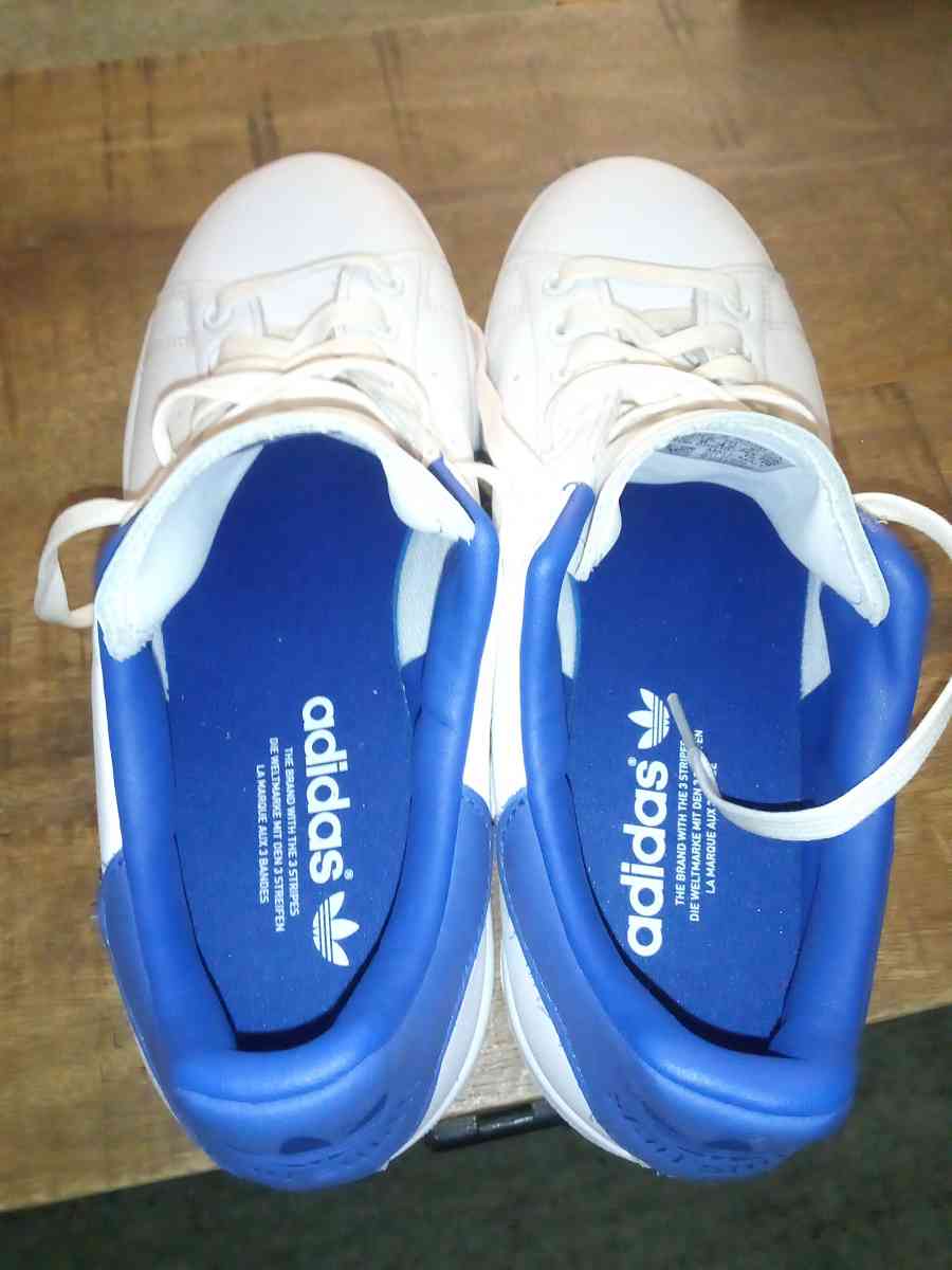 ADDIDAS SNEAKER Mens 9 - Sebastian, Florida