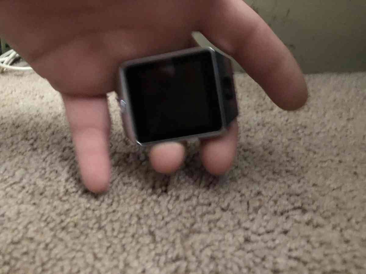 smart watch - Arnold, Missouri - FleaMarketBay