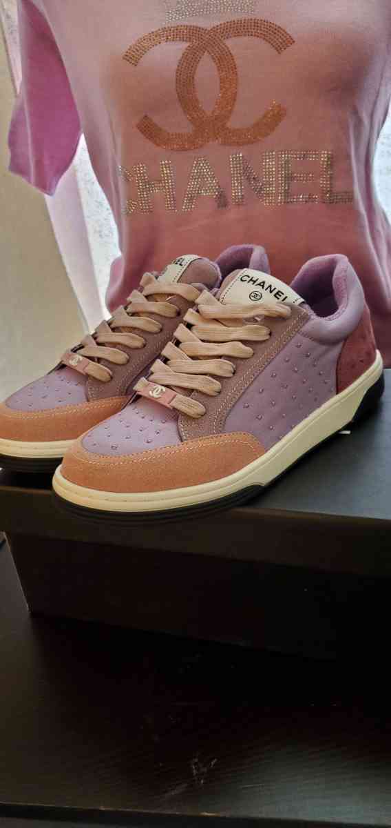 Lavander shoes size 7 - Mission Viejo, California - FleaMarketBay