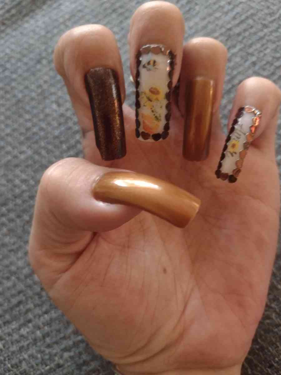 WowNailz52 - Columbus, Ohio - FleaMarketBay