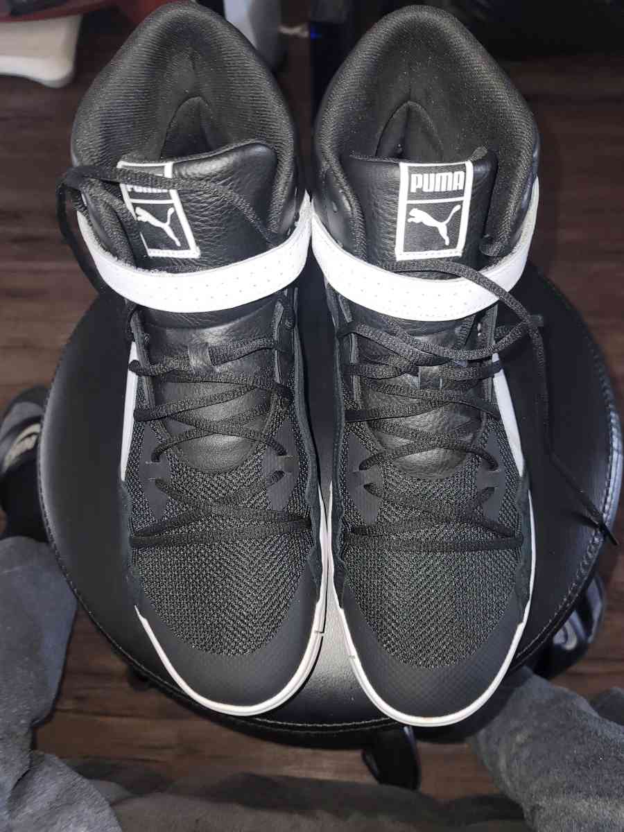 PUMA Sky Modern Sneakers - North Hills, California - FleaMarketBay