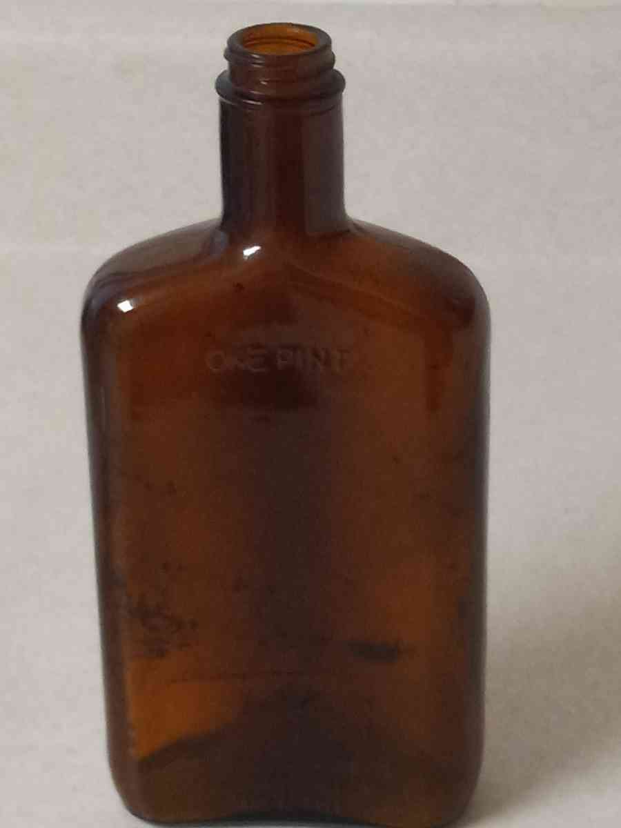 One pint amber glass prohibition bottle - Bangor, Maine - FleaMarketBay