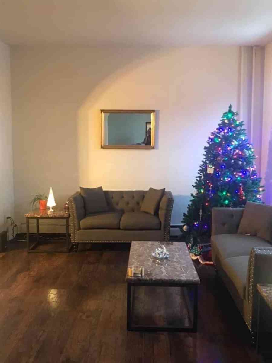 Living Room Set - Burlington, New Jersey