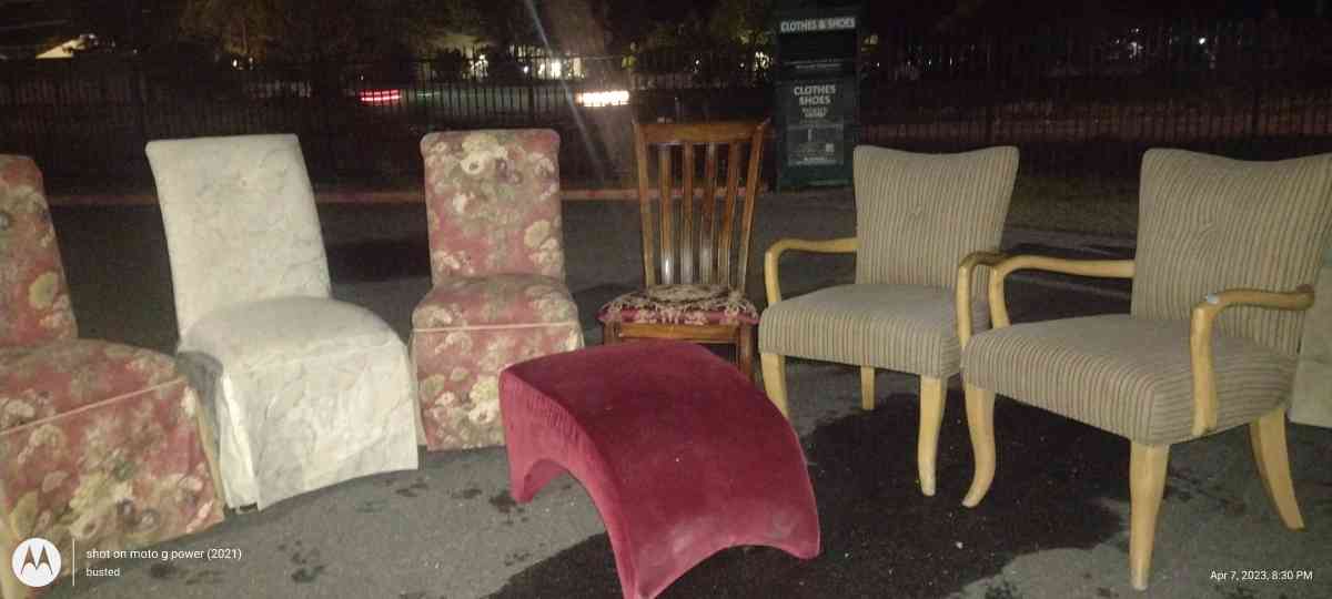 free furniture and more call or come take a look - Fairfield, California - FleaMarketBay