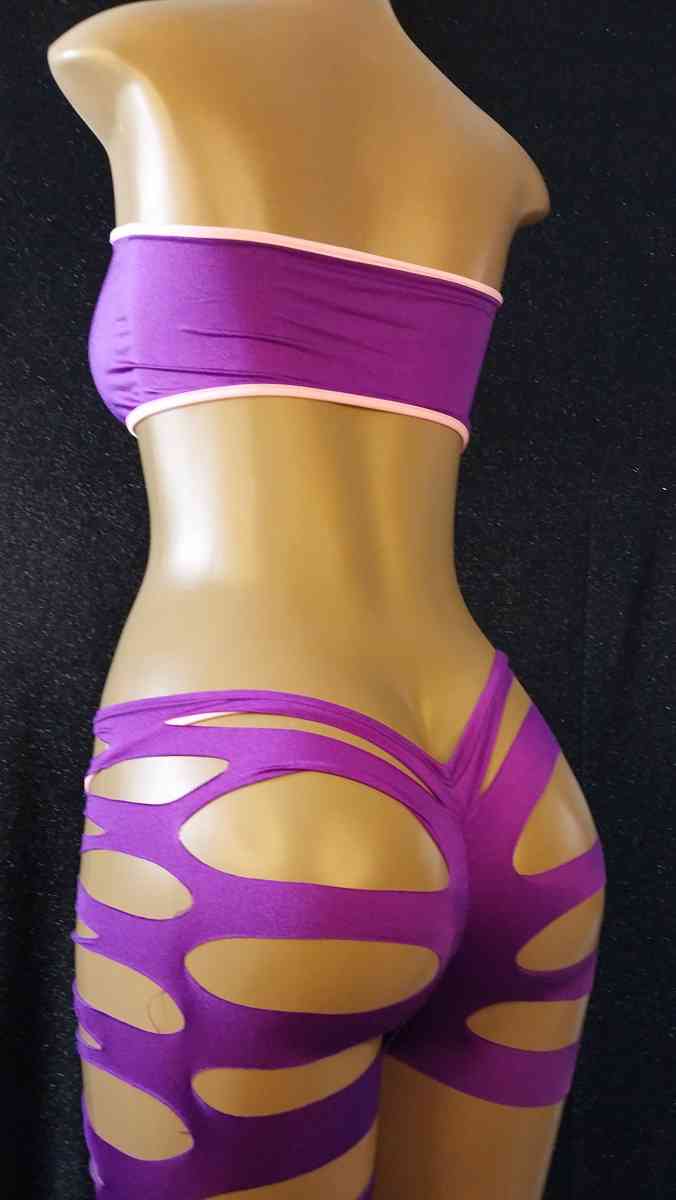 Custom Made Exoticwear Set - Las Vegas, Nevada - FleaMarketBay