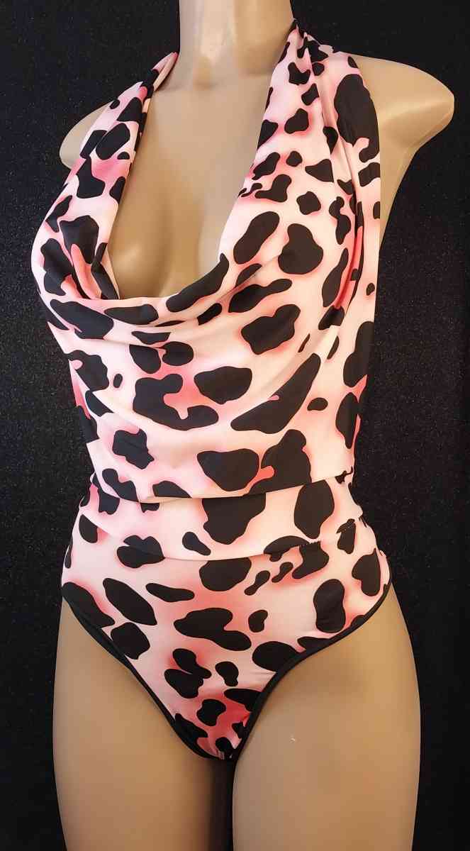 Brand New Custom  Made Exoticwear - Las Vegas, Nevada - FleaMarketBay