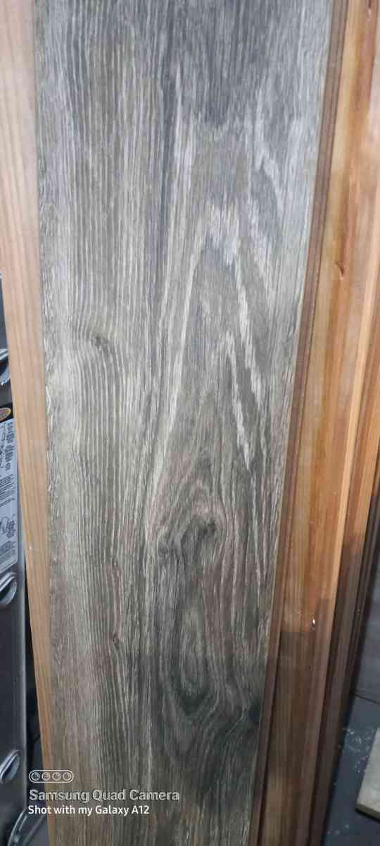 waterproof  laminate  flooring - Jackson, Missouri - FleaMarketBay