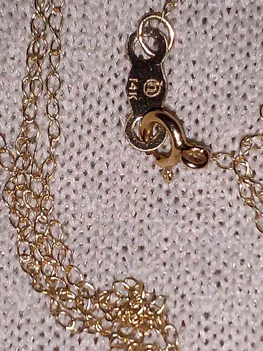 14kt yellow gold link chain necklace 18 inch long - Bedford, Indiana - FleaMarketBay