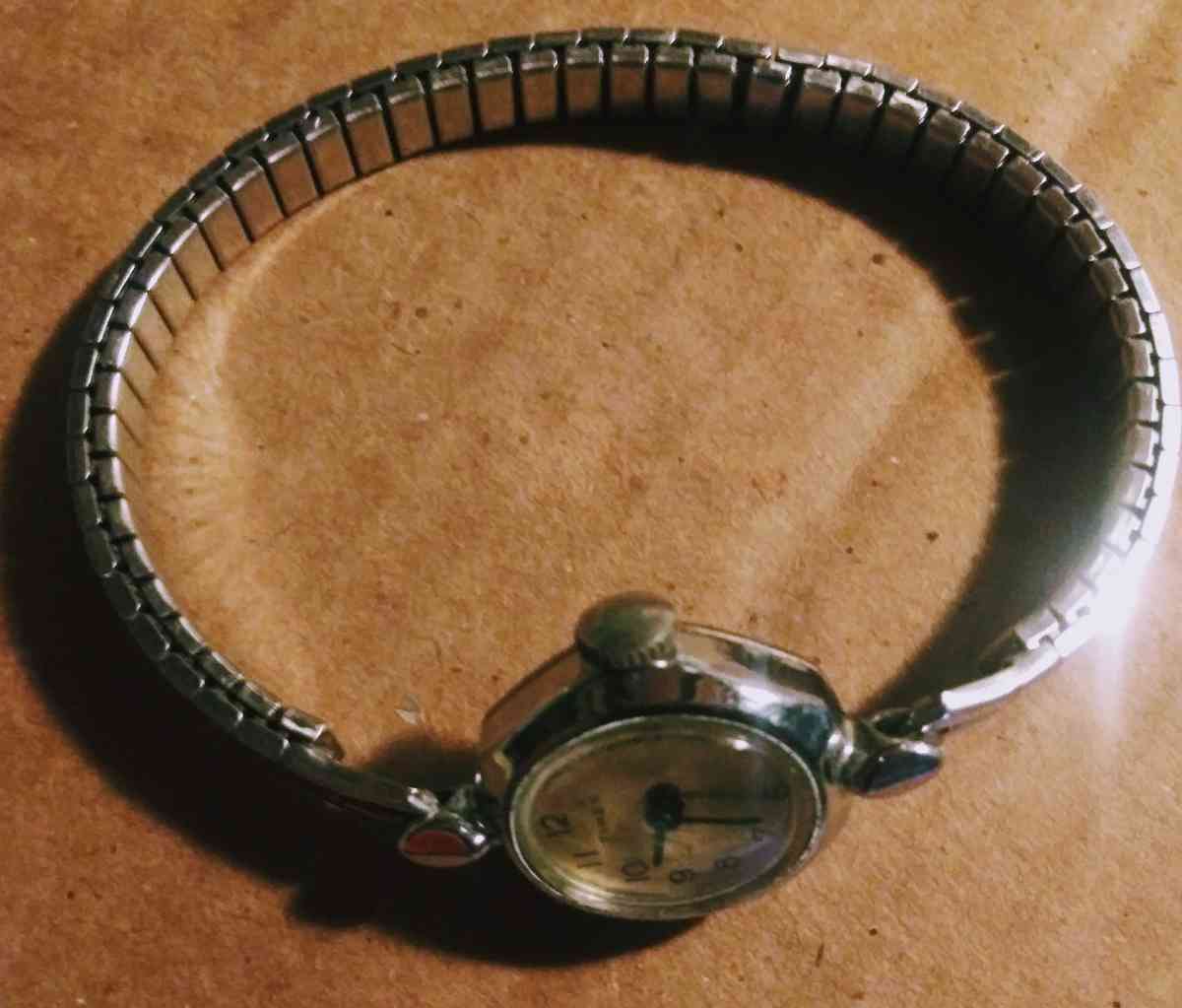 casual Womens watch - Alliance, Ohio - FleaMarketBay