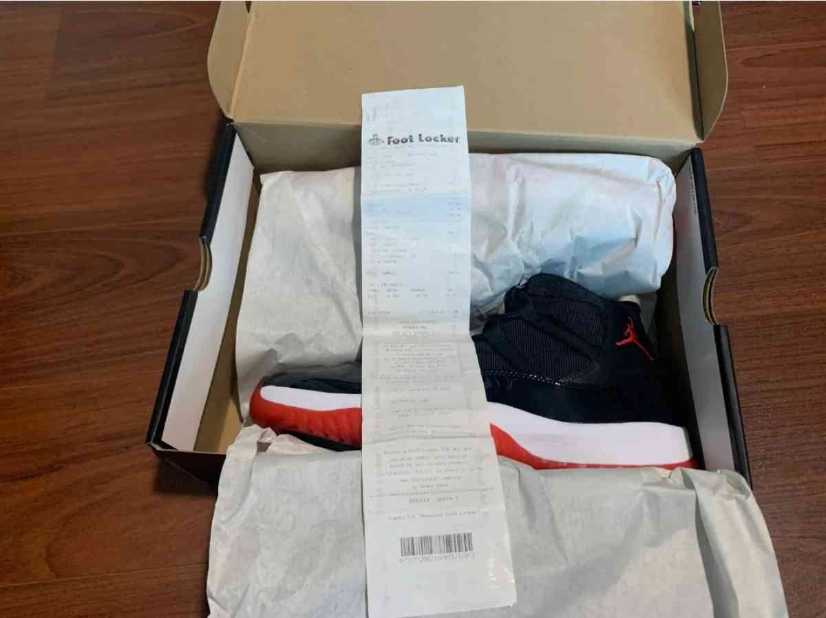 Air jordan Bred 11 size 12 New - Savannah, Georgia