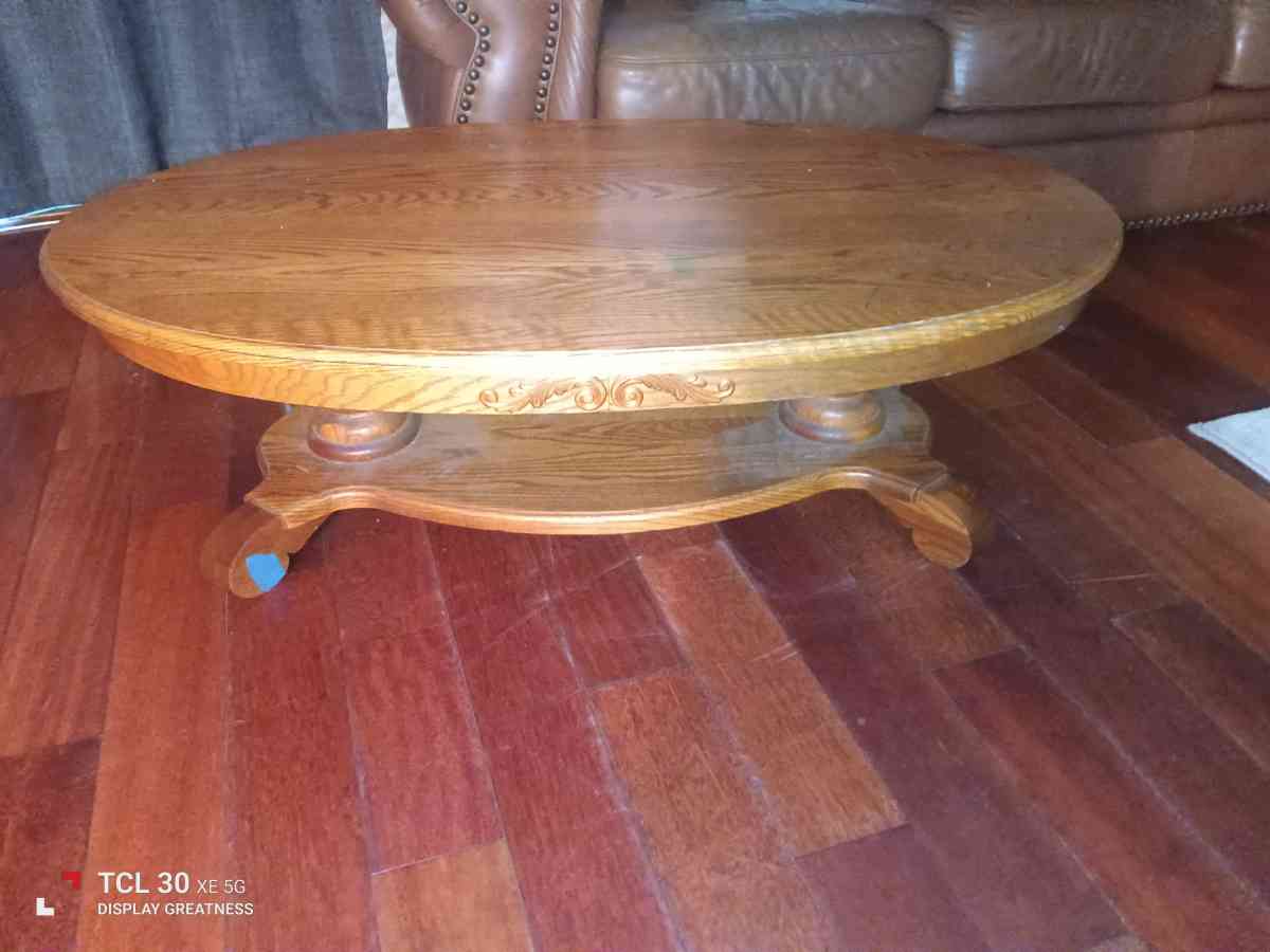 wood coffee table - Tampa, Florida - FleaMarketBay