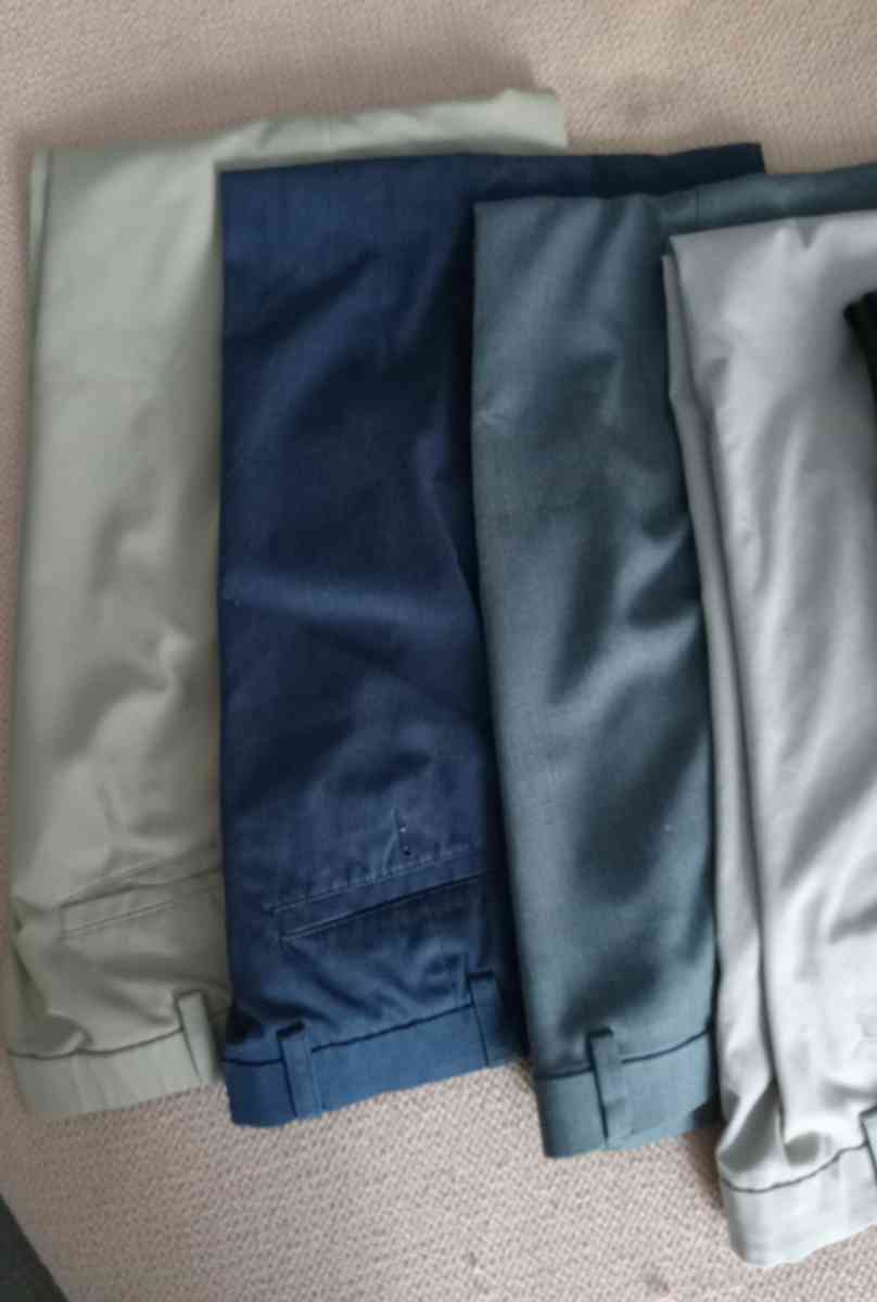 MENS SIZE 38X30 - Virginia Beach, Virginia - FleaMarketBay